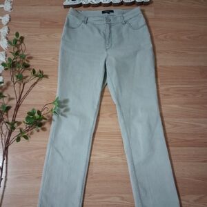 🌿🍒 Lafayette 148 New York Light Gray Straight-Leg Jeans size 6/28 🍒🌿